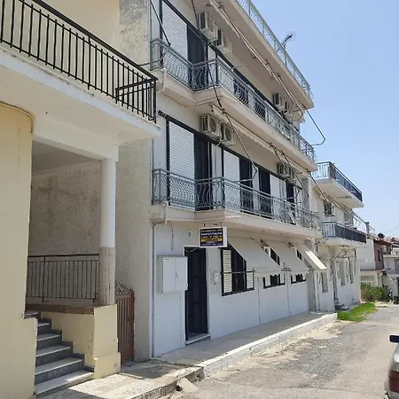 Penzion λεμονιά ενοικιαζόμενα 3*