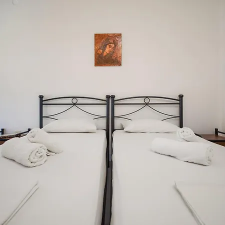 בית הארחה λεμονιά ενοικιαζόμενα 3*