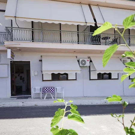 בית הארחה λεμονιά ενοικιαζόμενα לאוטרה אדיפסאו